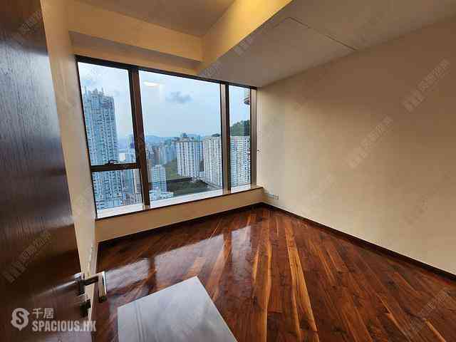 Tai Hang - The Signature 09