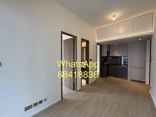 Sai Ying Pun - Des Voeux W Residence 02