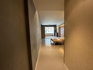 Mid Levels Central - Best View Court Block 68, Macdonnell Road 07