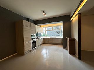 Mid Levels Central - Best View Court Block 68, Macdonnell Road 08