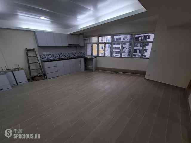 Wan Chai - Senior Building 01