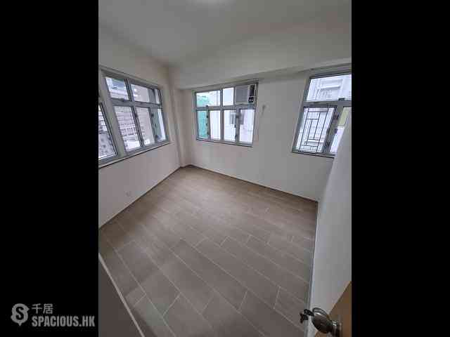 Wan Chai - Senior Building 04