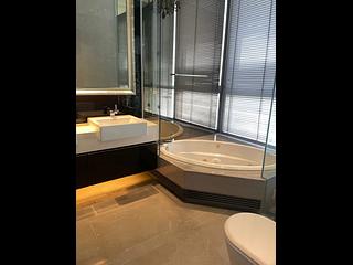Tai Kok Tsui - Shining Heights 14