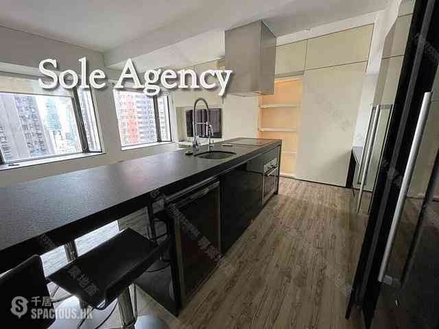 Mid Levels Central - Woodlands Terrace 01