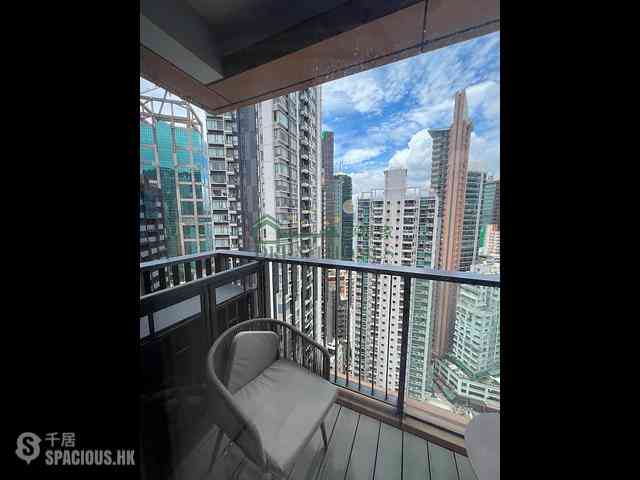 Sai Ying Pun - The Queens 06