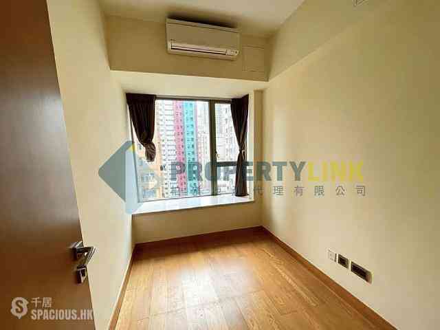 Sai Ying Pun - The Nova 07