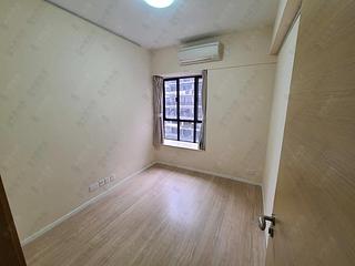 Mid Levels Central - Elegant Terrace Block 1 06