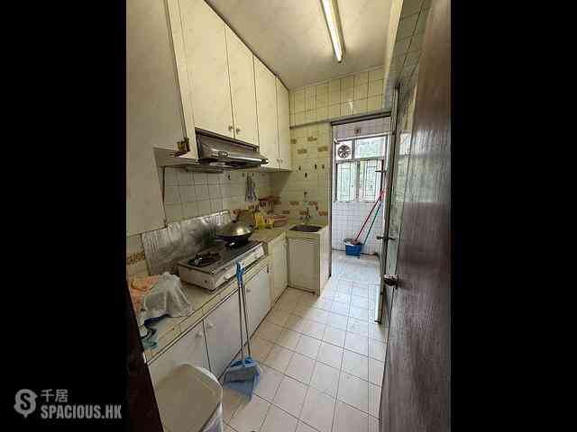 Sai Ying Pun - Kingsfield Tower Block A 06