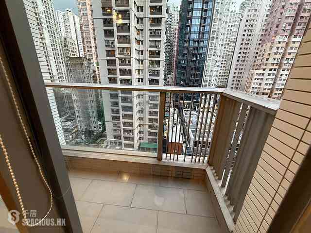 Sai Ying Pun - Island Crest 02
