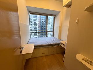 Sai Ying Pun - Island Crest 06