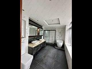 Wong Chuk Hang - Marinella Block 2 09