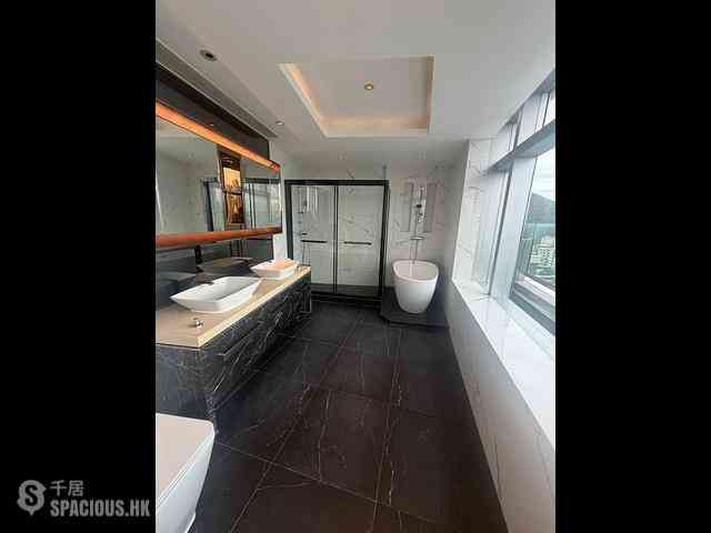 Wong Chuk Hang - Marinella Block 2 08
