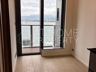 Sai Ying Pun - Des Voeux W Residence 02