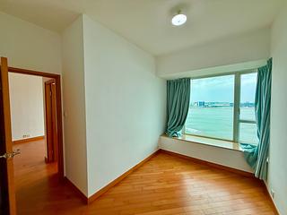 Tung Chung - Coastal Skyline Phase 4 Le Bleu Deux 10