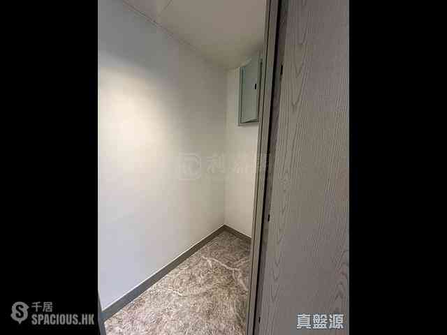 Wong Chuk Hang - The Southside Phase 3B Blue Coast 07