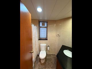 West Kowloon - Sorrento Phase 1 Block 3 03