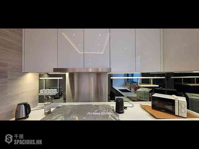Wong Chuk Hang - The Southside Phase 1 Southland Tower 2B 03