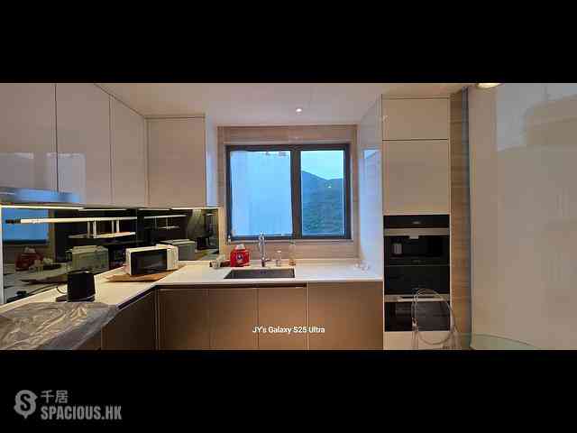 Wong Chuk Hang - The Southside Phase 1 Southland Tower 2B 04