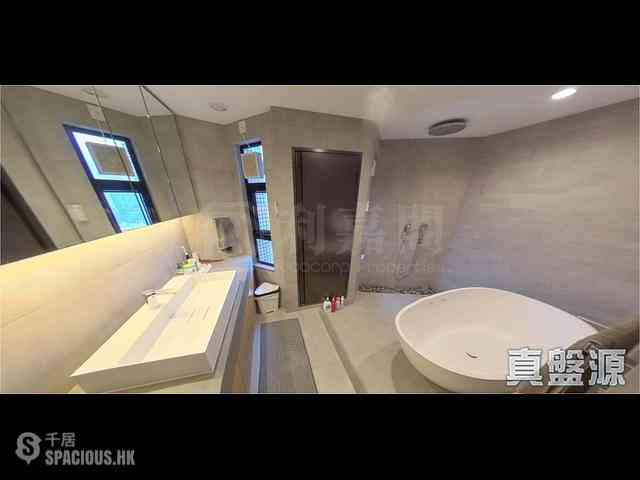 Mid Levels Central - Birchwood Place 05
