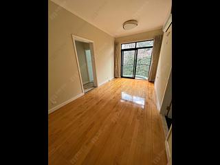 Mid Levels Central - Scenecliff Block 2 02