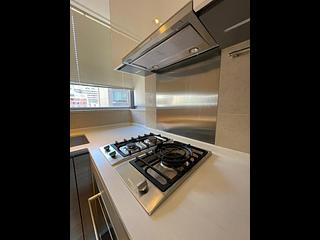 Sai Ying Pun - The Summa Block 2 08