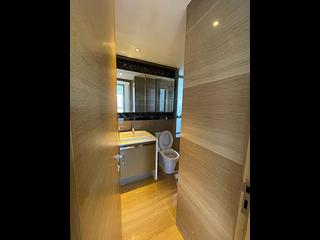 Sai Ying Pun - The Summa Block 2 12