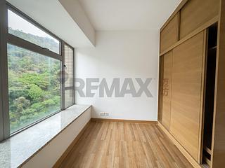 Pok Fu Lam - Villas Sorrento 08
