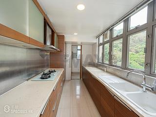 Pok Fu Lam - Villas Sorrento 10