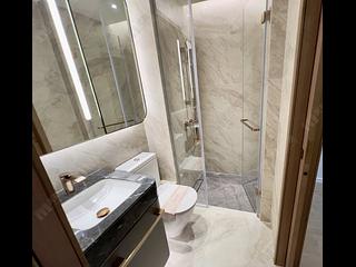 Sai Ying Pun - Des Voeux W Residence 07
