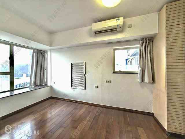 Soho - Centrestage 11