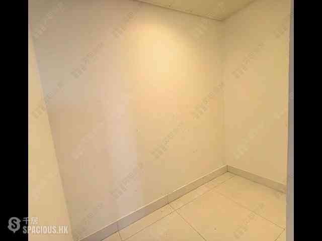 Soho - Centrestage 15