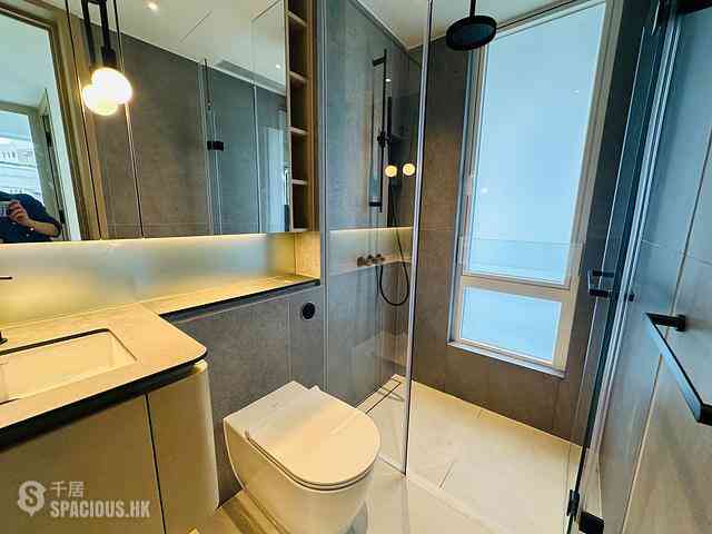 Wan Chai - 33 Kennedy Road 03
