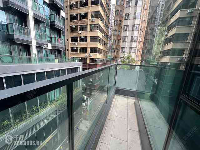 Sai Ying Pun - One・Artlane 07