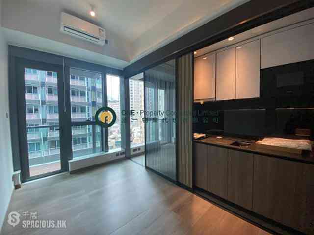 Sai Ying Pun - Two・Artlane 01