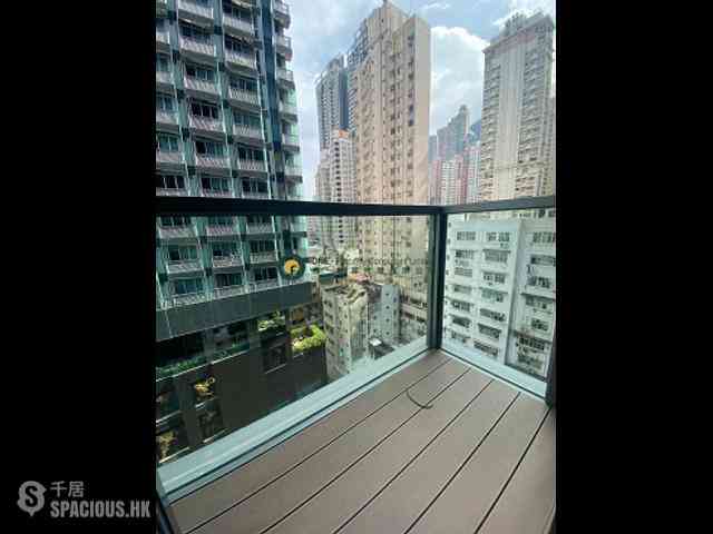 Sai Ying Pun - Two・Artlane 02