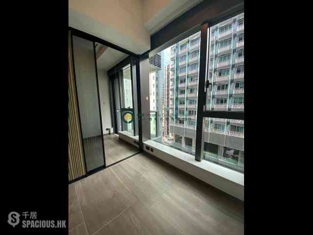 Sai Ying Pun - Two・Artlane 04