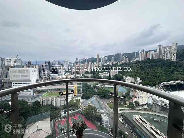 Happy Valley - Beverly Hill 01
