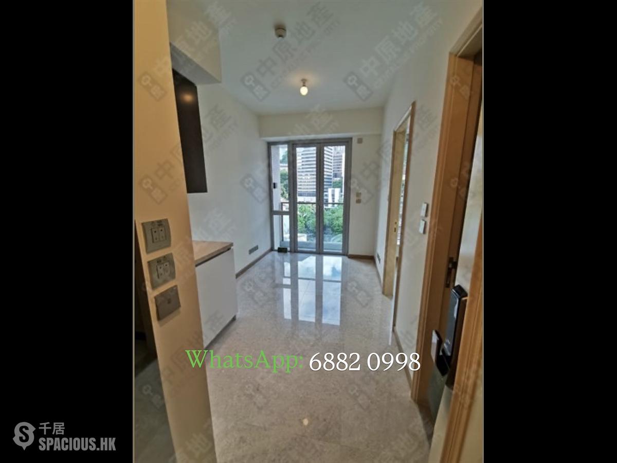 Sai Ying Pun - 63, Pokfulam Emerald House (Tower 2) 01