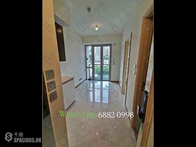 Sai Ying Pun - 63, Pokfulam Emerald House (Tower 2) 01