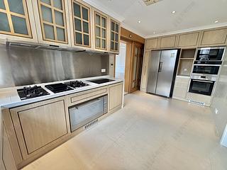 Mid Levels Central - Chung Tak Mansion 14