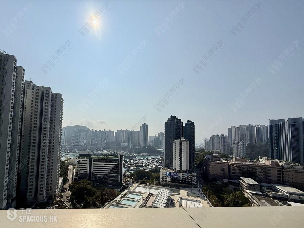 Wong Chuk Hang - The Southside Phase 2 La Marina Tower 1B 01