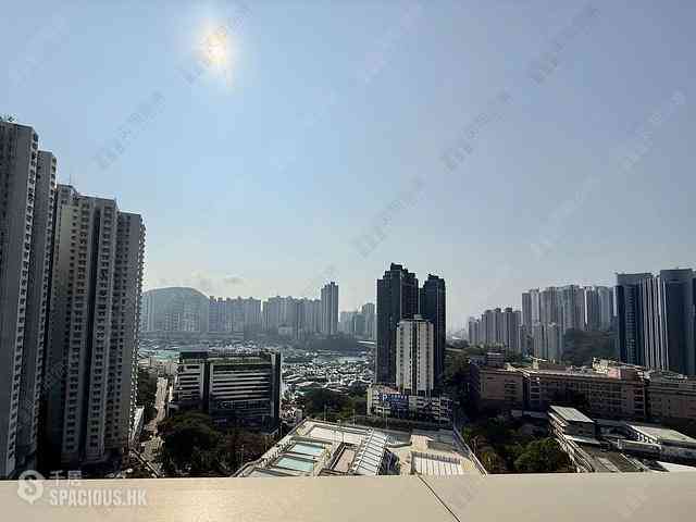 Wong Chuk Hang - The Southside Phase 2 La Marina Tower 1B 01