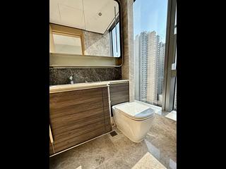 Wong Chuk Hang - The Southside Phase 2 La Marina Tower 1B 07