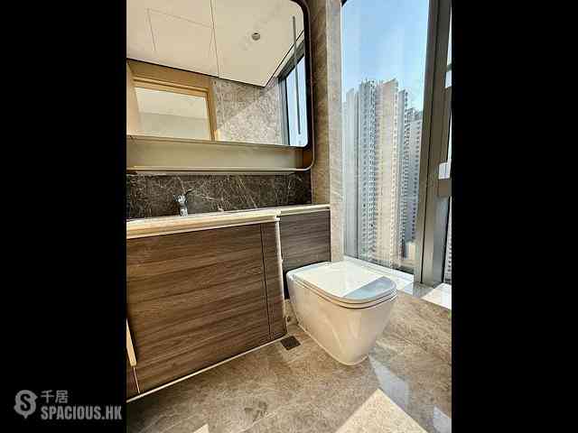 Wong Chuk Hang - The Southside Phase 2 La Marina Tower 1B 07