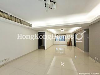 Mid Levels Central - Right Mansion 03