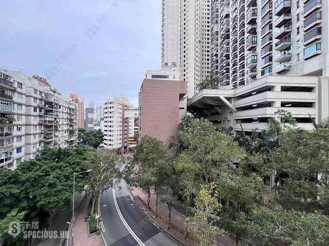 Wan Chai - 33 Kennedy Road 01