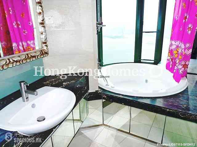 Sai Wan Ho - Grand Promenade 07