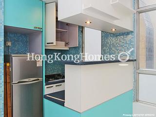 Wan Chai - Lok Moon Mansion 06