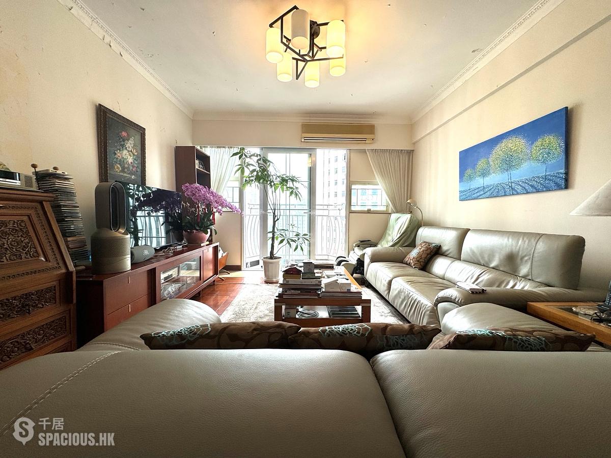 Mid Levels East - Camelot Heights 01