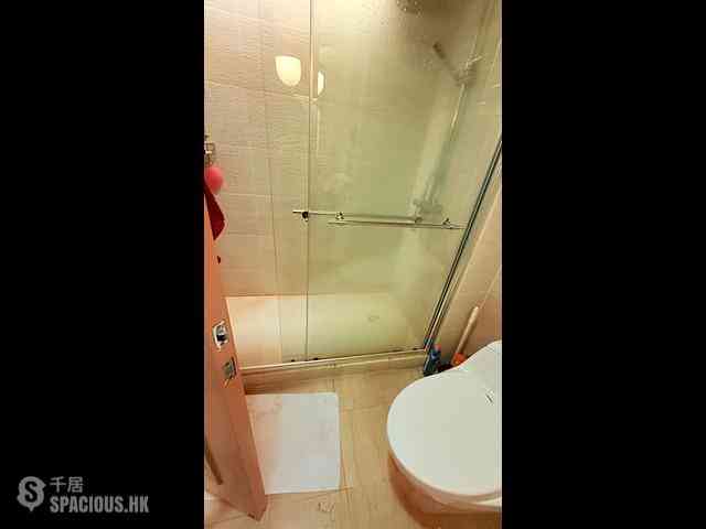 Wan Chai - Convention Plaza Apartments 05